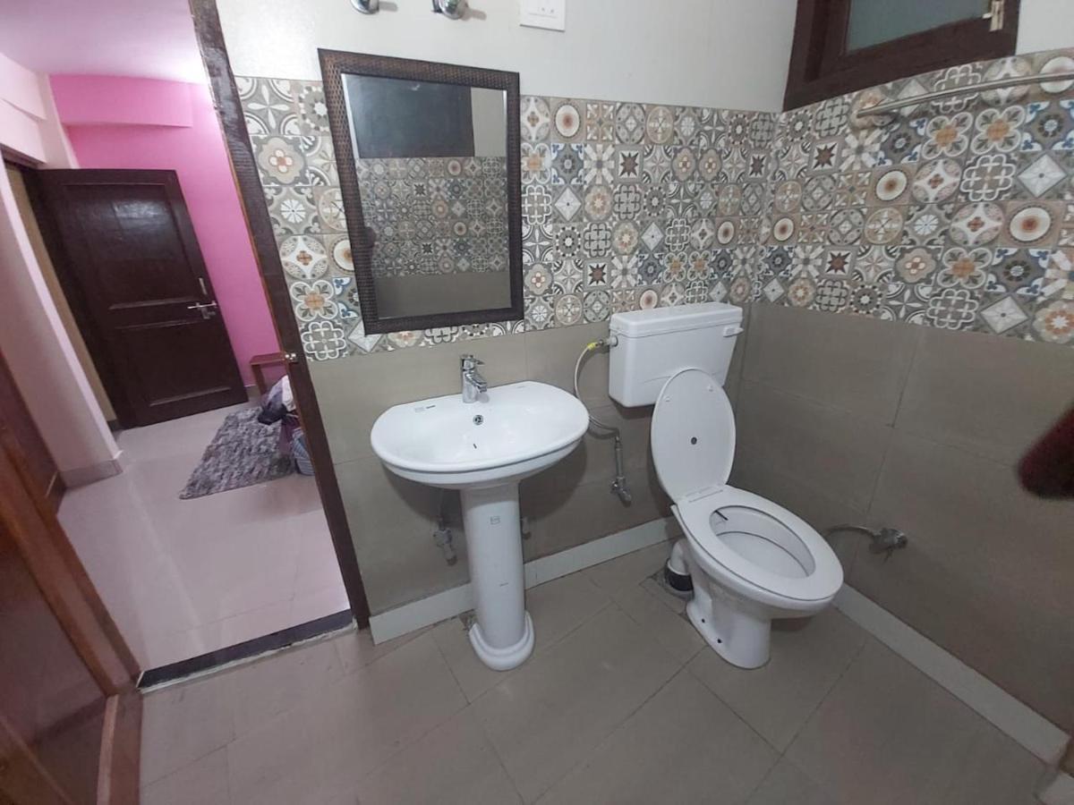 Shimla Pines Homestay Bagian luar foto