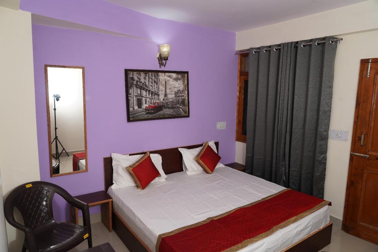 Shimla Pines Homestay Bagian luar foto