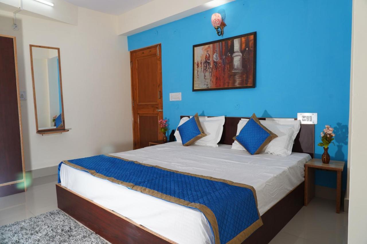 Shimla Pines Homestay Bagian luar foto